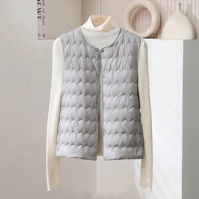 Autumn and Winter New 2024 Light Down Vest Women\'s Short Wave Pattern Round Neck V-Neck Fashionable Warm Inner Vest