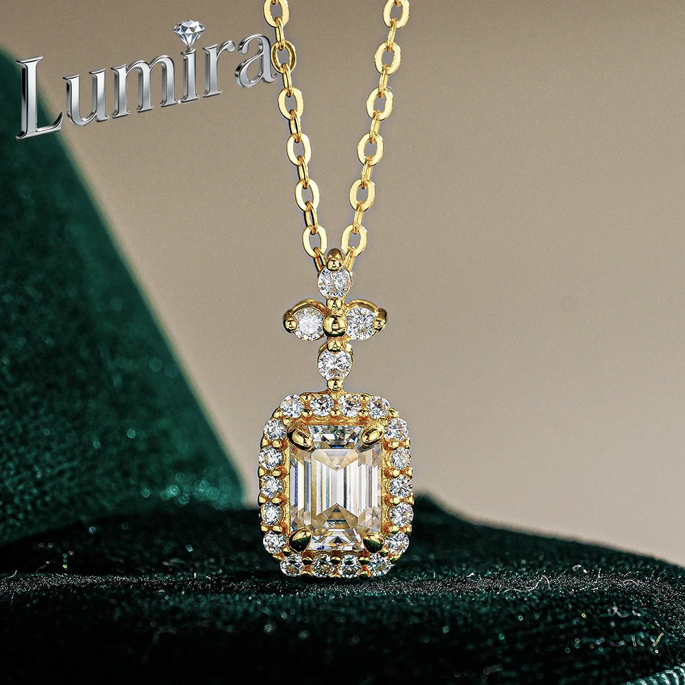 Lumira 18K Gold Gorgeous Rectangular Pendant Necklace, Emerald-Cut Moissanite Lucky Knot Choker Wedding Party Charm Jewelry
