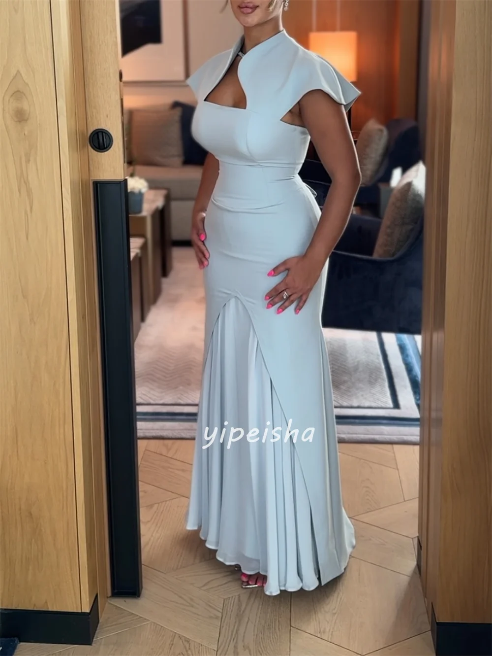 Personnalisé correspondant élégant Jersey froncé sirène col haut robes longues sur mesure robes d'occasion tailles disponibles de haute qualité