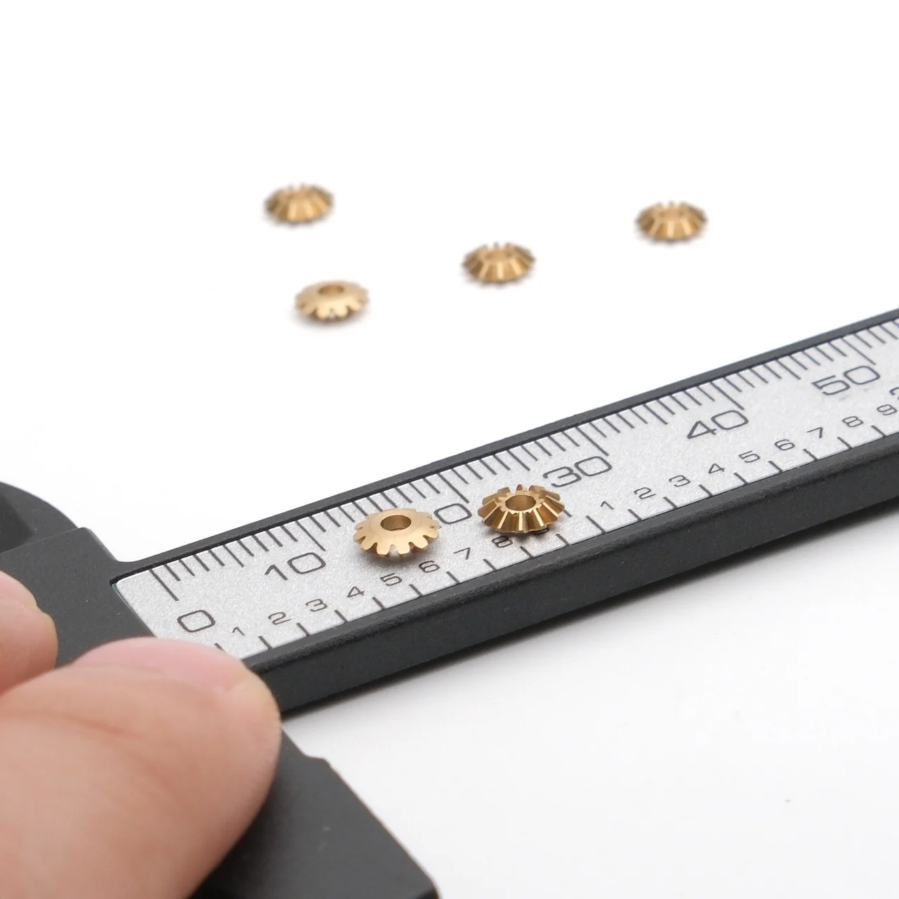 2mm Precision Mechanical Copper Bevel Gear 60-Degree M0.4 12T for Model Airplane Educational Robot 1:1