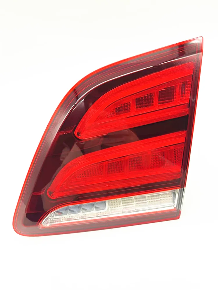 A1669065901 A1669066001 Combination Tail Lamp Light Rear Door For