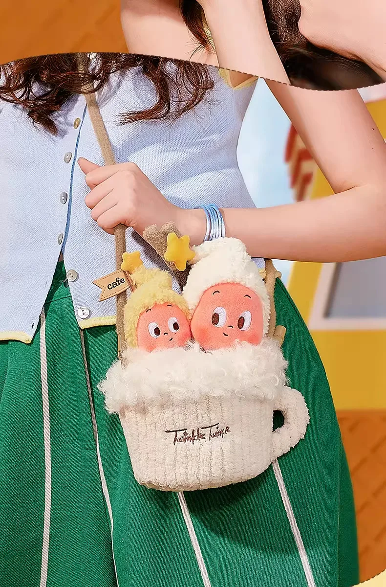 

POPMART Original Twinkle Twinkle Series Lunch Box Bag Aviagato A Cute Collectible Gift for Your Loved Ones in Stock