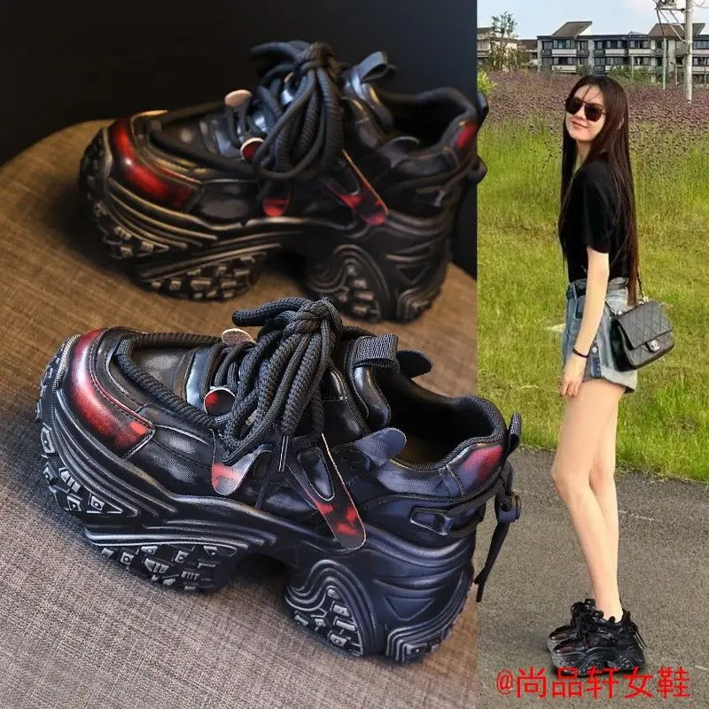 

Inner Height Increase Women's 2024 Autumn New Leather Versatile Platform Muffin Small Casual Sports Shoes