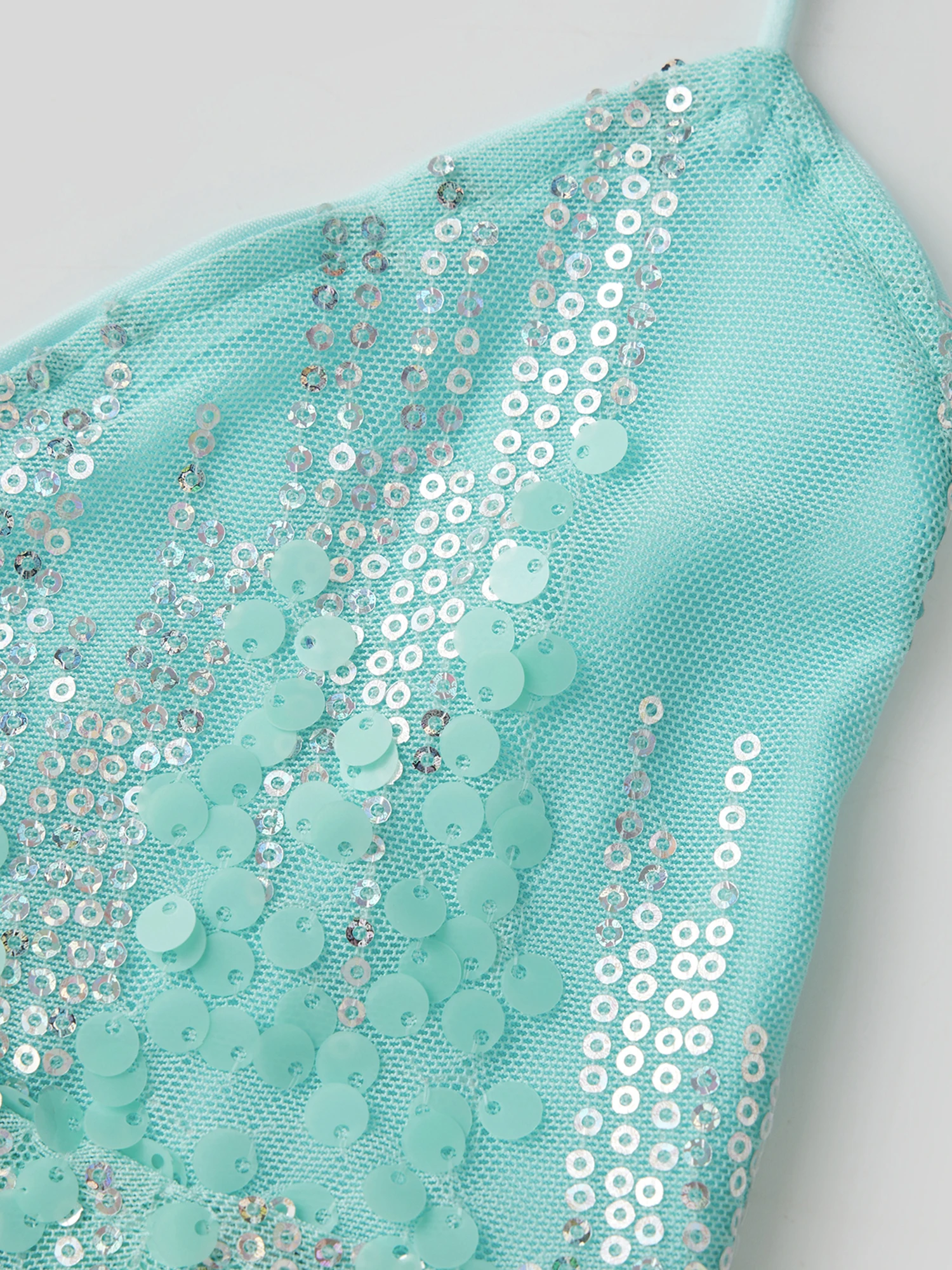 Damskie błyszczące cekinowe crop topy, seksowne topy na ramiączkach z dekoltem w serek, brokatowe bezrękawniki, lśniące bluzki na imprezę i do klubu.