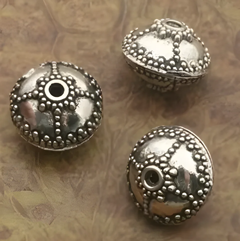 

8pcs 16x12mm, hole 2mm Alloy metal tibetan silver 2sided spacer bead HWX0216