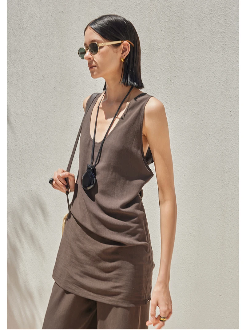 

High-end Linen Ladies Set Burgundy Vest and Straight-leg Pants 2 Pieces of Outdoor Recreational Hiking Sportswear Spring Summer