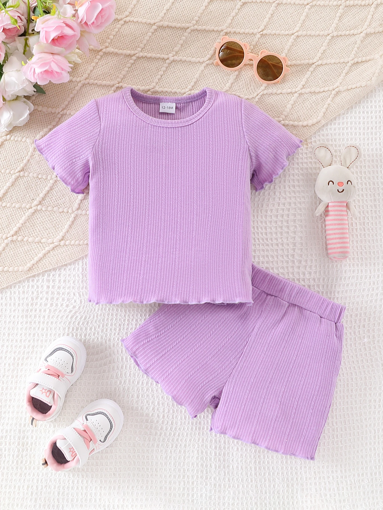 2026 Spring Summer Baby Girl Pink Textured Short Sleeve T-Shirt & Shorts 2-Piece Sets with Hair Accessory 0-3 Years: Soft Fabric