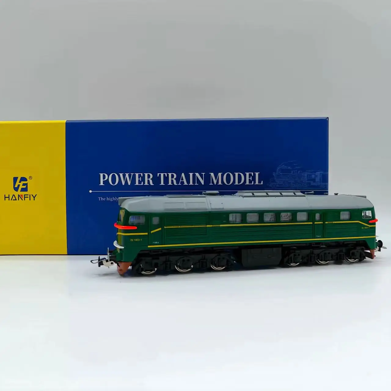 Diecast escala 1:87 hanfei genuíno ho russo m62 motor diesel pista de energia com farol mesa areia liga trem modelo