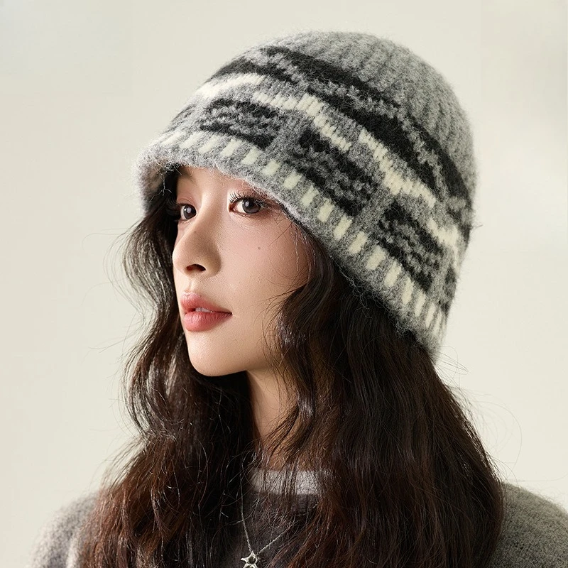 Designer Retro Jacquard Knitted Hat, High-end Sense Niche Foreign Style Warm Bucket Hat, Korean Ear Protection Pullover Hat