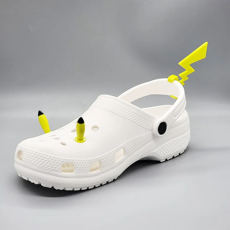 1Pair Creative Car Rear Wing Cute Cartoon Hole Shoe Flowrs .Fun Cave Slipper Shoe Decoration Heel Strap Pendant