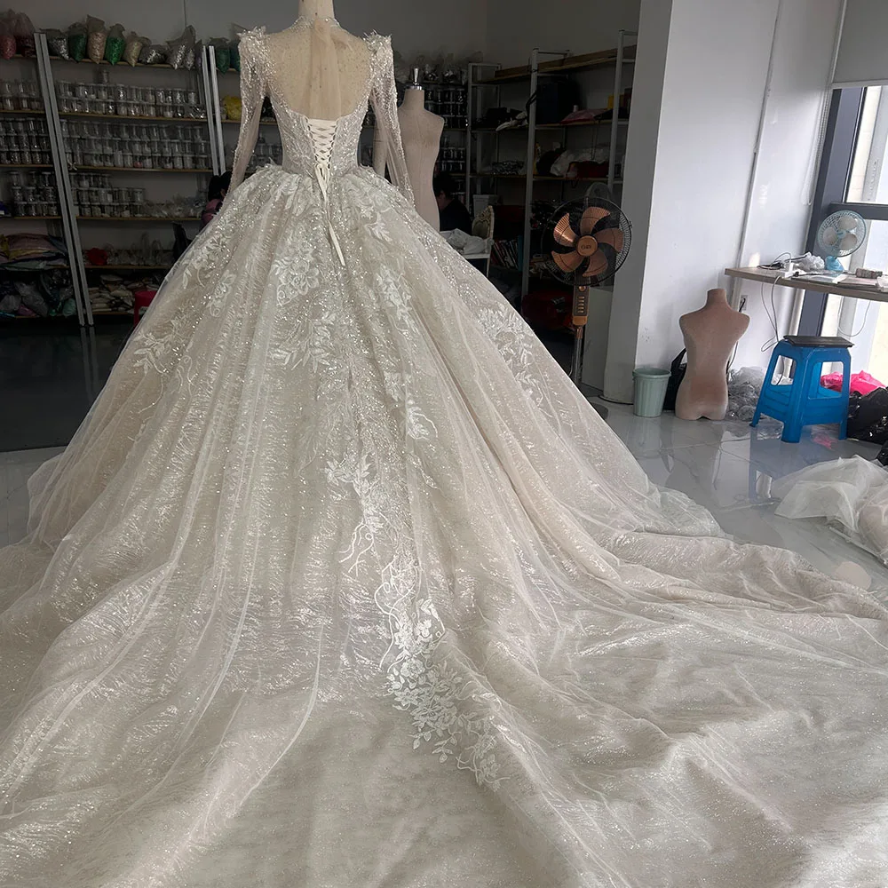 2024 International Ball Gowns Princess Wedding Dress Corset High Neck Glitter Beading Bride Dresses Robe De Mariee Wedding Gowns