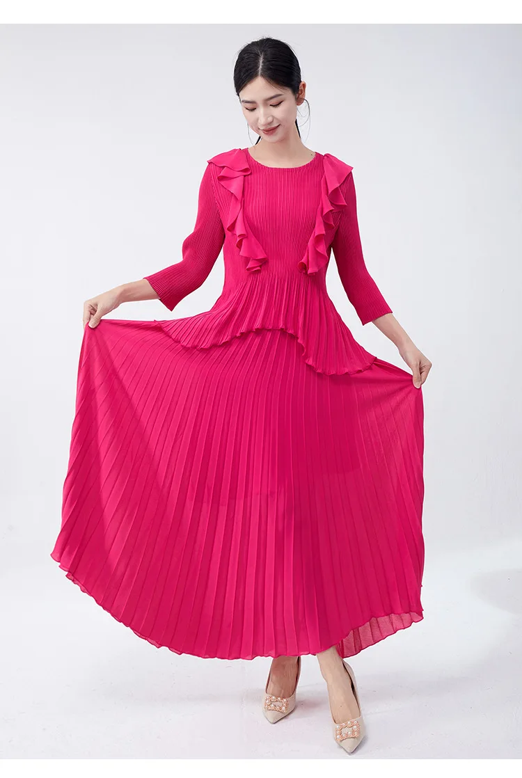 Spring/Summer Women's High-End Irregular T-Shirt Top and Flowy, Versatile Skirt Two-Piece Set, Factory Direct Sale