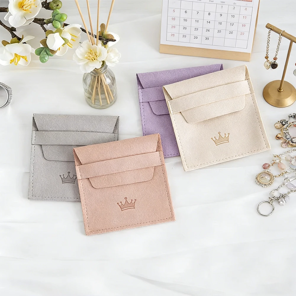 

Набор из 50 модных серых подарочных пакетов для украшений: индивидуальные микрофибровые бархатные конверты-органайзеры для колец, серег, ожерелий