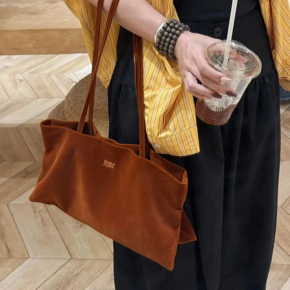 Fashion Velvet Tote Shoulder Bag Large Capacity Frosted Women's Bag High Quality Commuting Bags for Women Handbag Shopping Purse