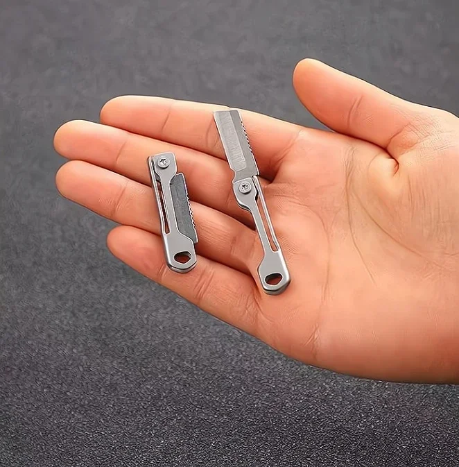 1Pc Outdoor Camping Supplies Stainless Steel Folding Knife Mini Square Head Keychain Pendant Portable Pocket Knife