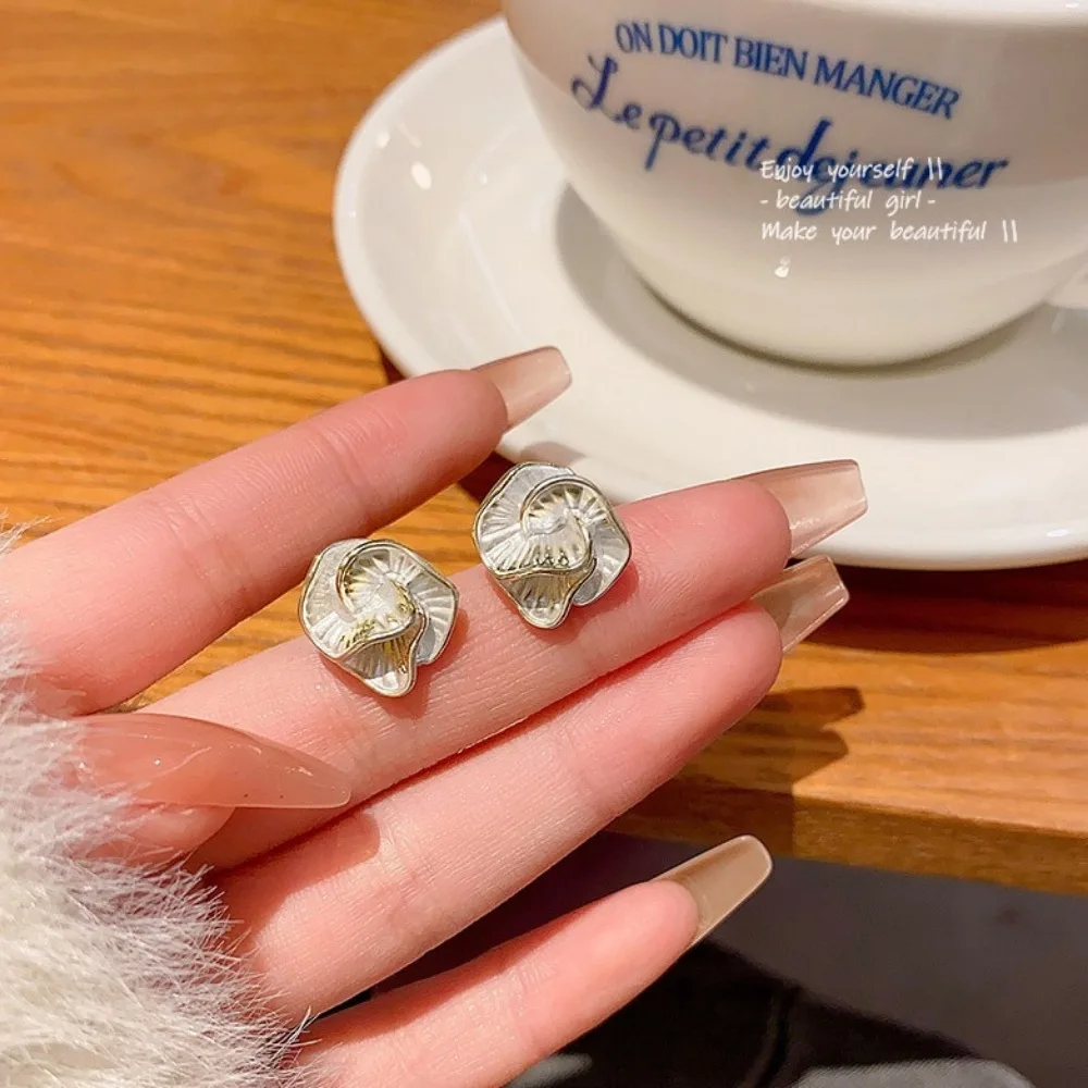 تصميم متخصص خفيف فاخر مزاجه فريد كاميليا وأقراط للنساء موضة هدايا مجوهرات معدنية بسيطة #3