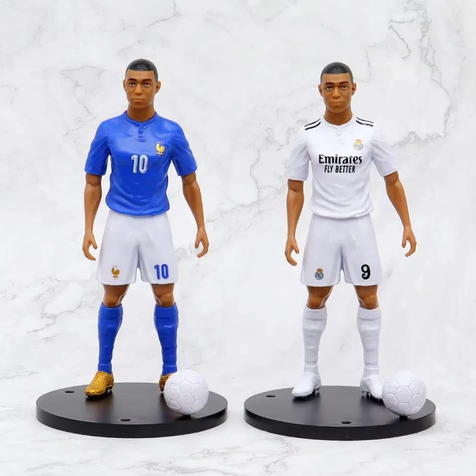 2026 Neue 18cm Fußballstar C.Ronaldo Messi Mbappe Modellpuppen Cartoon Niedliche Actionfiguren Auto-Accessoires Fußballfan-Geschenke