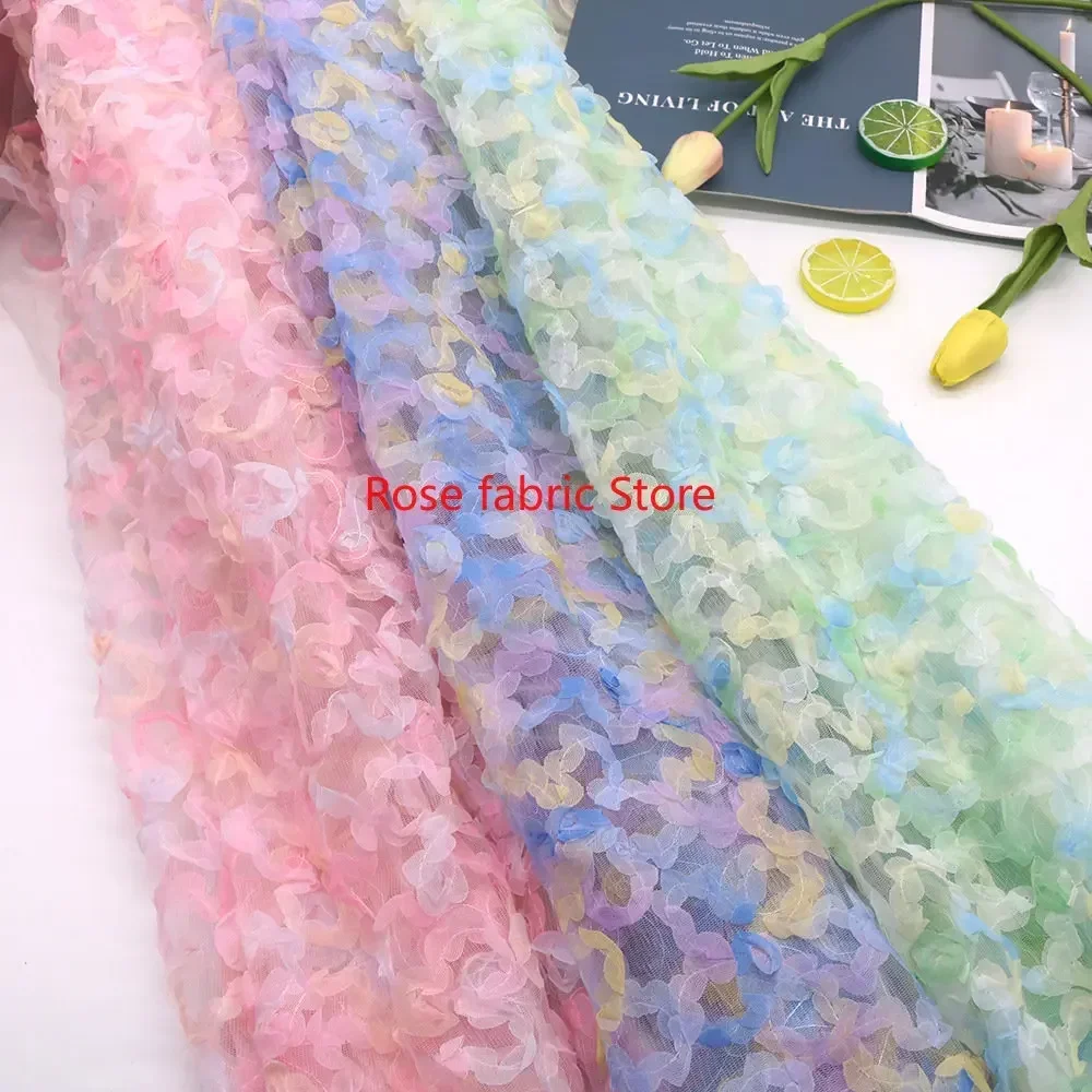 

Градиентная шифоновая роза, вязаная крючком кружевная ткань, радужный шифон, тюль с цветочной вышивкой для свадебного платья, платье для девочек, вуаль, ширина 51 дюйм