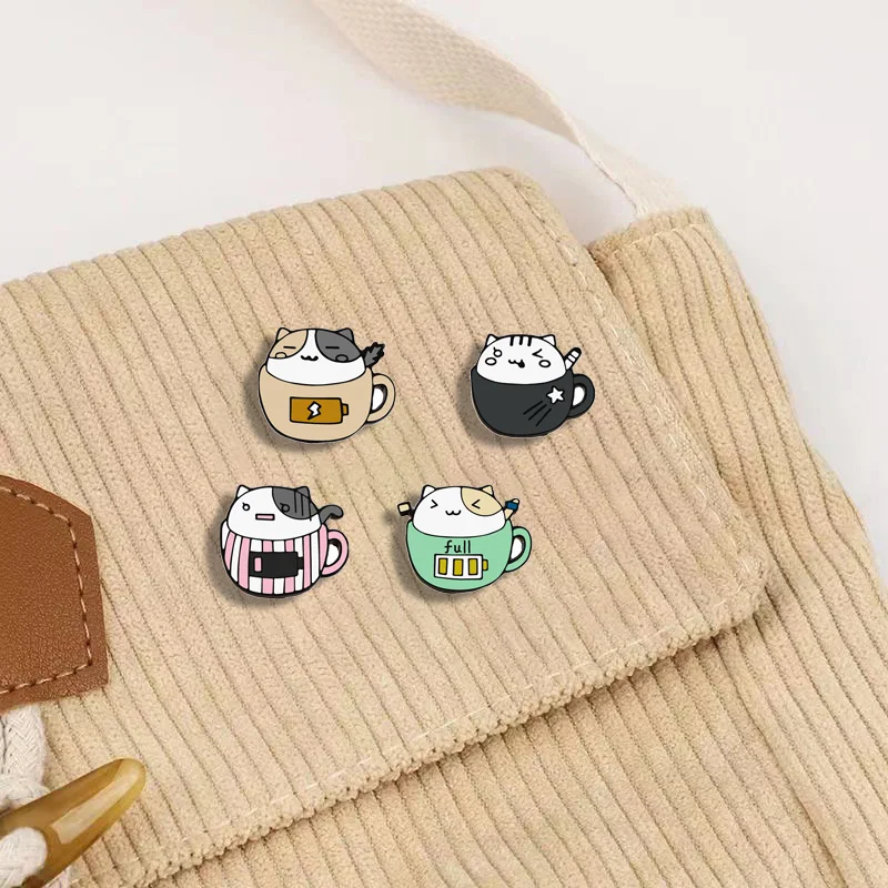 16Style Mini Teacup Cat Enamel Pins Cartoon Mew Mew Brooches Badges Kitty Expression Language Lapel Pin Jewelry Gift for Friends