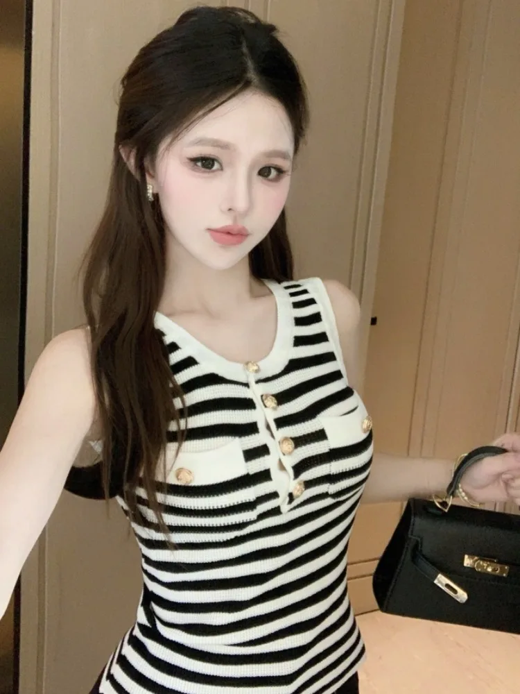 

Sweet Stripe Color Block Slim Fit Summer New Style Women's Vest Cool Thin Shoulder Bared Top Luxury Light Weave Citywalk Suit...