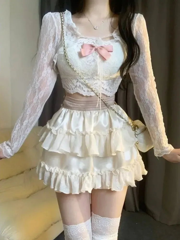 

White Sexy Summer Set Women's Korean Drama Lady Sle Faionable Tee-piece Suit Polyester Material College Sle