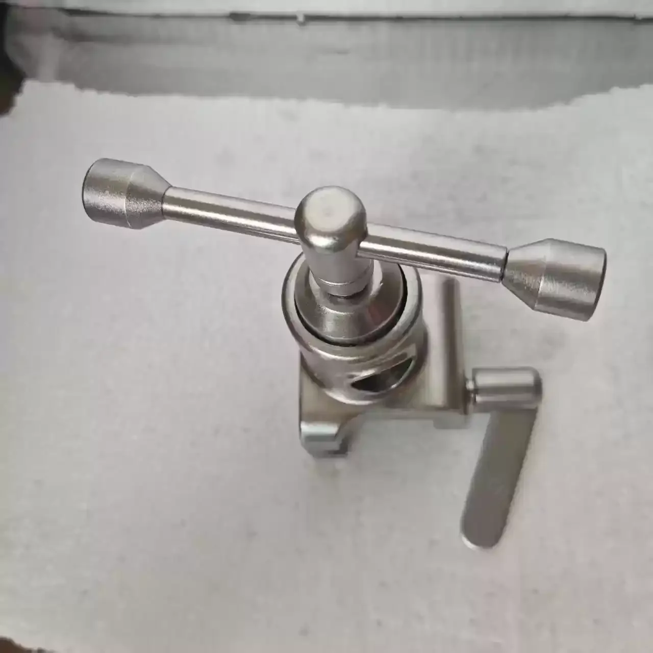 Hospital  Equipment Parts Universal Slider Snap Lock Fixing Bracket Operating Table Replacement Fitting