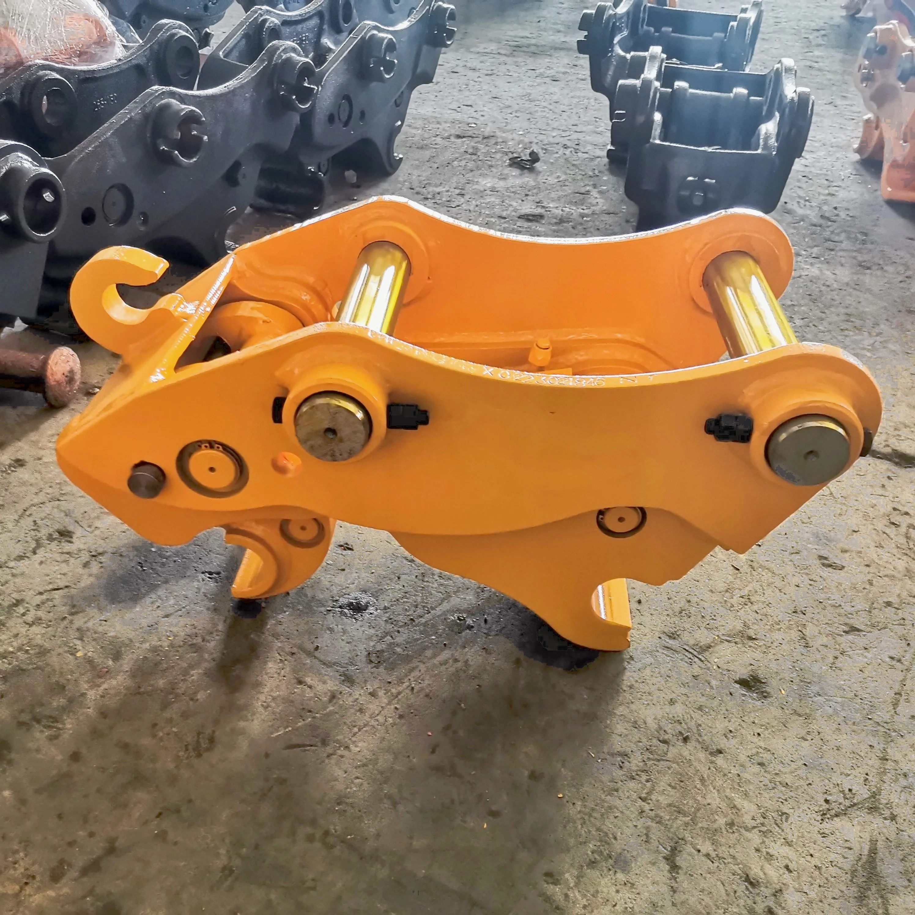 공장 가격 굴삭기 유압 퀵 히치 커넥터 버킷 체인저 퀵 커플러 7-9 톤 굴삭기용 퀵 릴리스