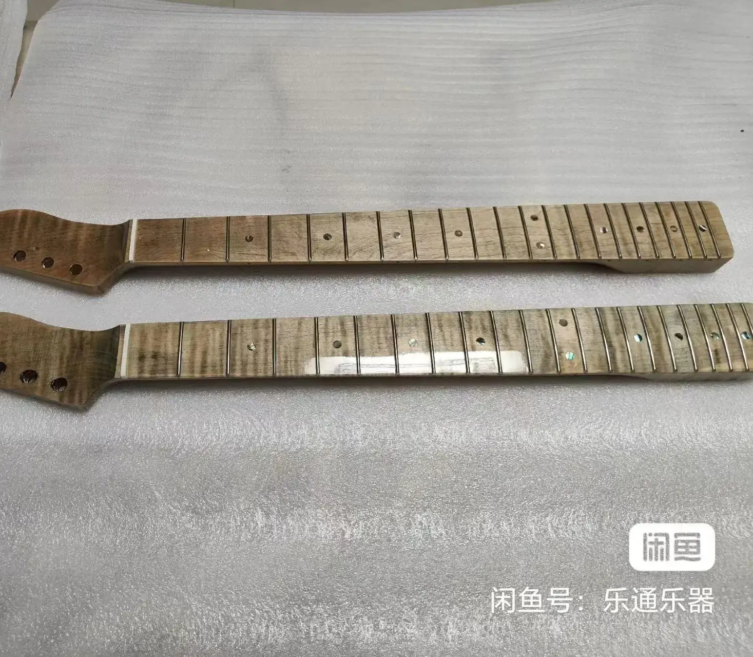 

1pcs Super beautiful electric guitar neck tiger brush color 21 end tones