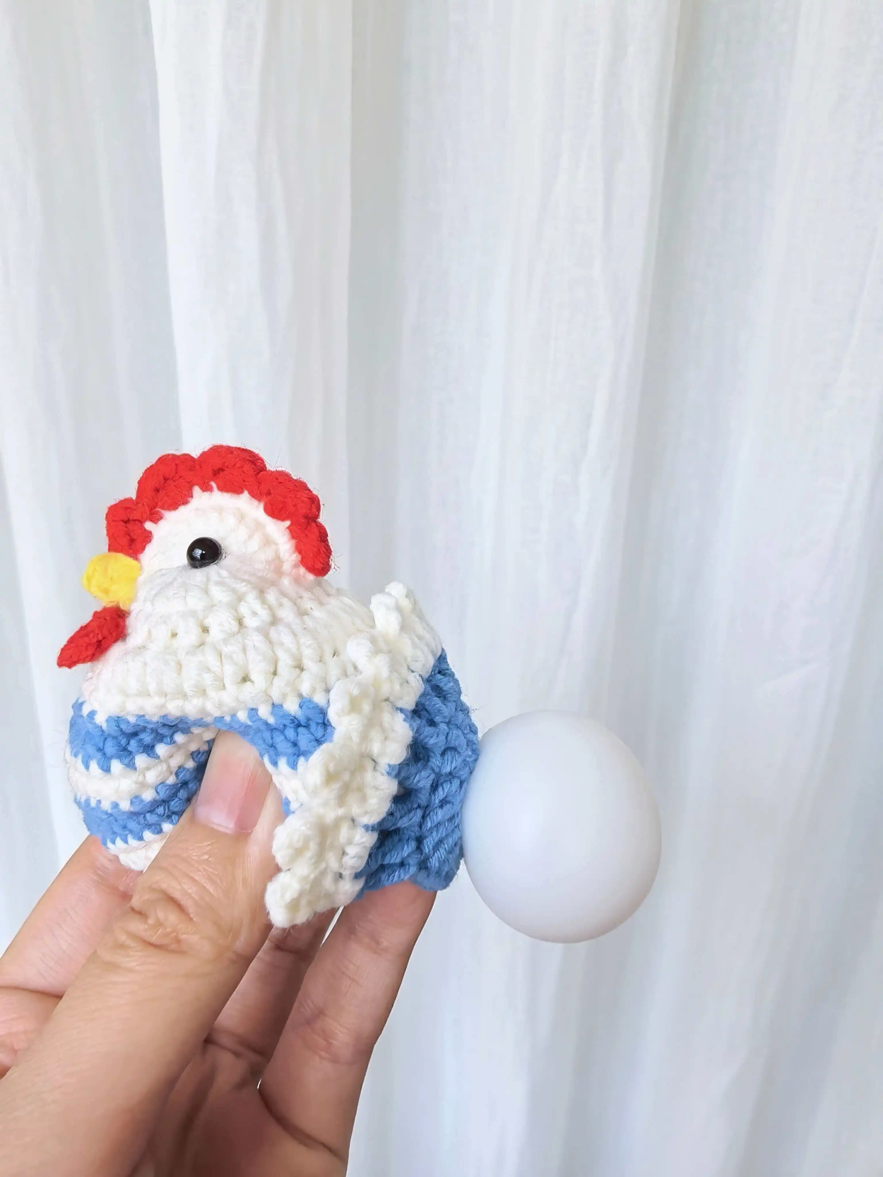 Handmade Crochet Squeeze Bubble Toy - Cute Frog & Chicken Fidget Doll with Pop Bubble Function, Perfect for Stress Relief  Fun