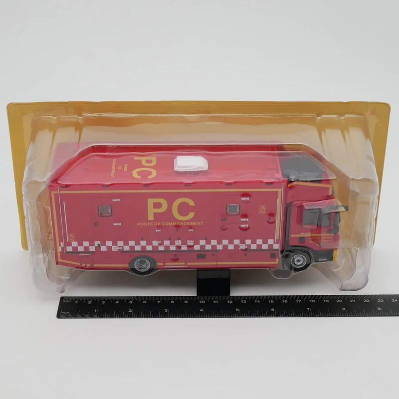 

Diecast Ixo 1:43 Scale MAN TGL 12.250 German Fire Engine Alloy Car Model Collectible Toy Gift Souvenir Display Ornament