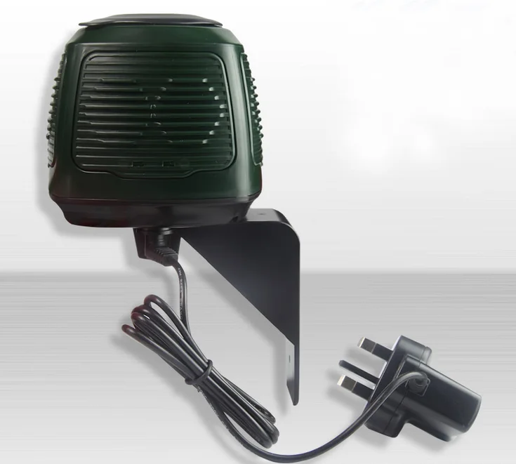 

2025High-Power Bird Repeller with 8 Ultrasonic Speakers Remote-Controlled Battery-Operated Bird Traps Animal Design