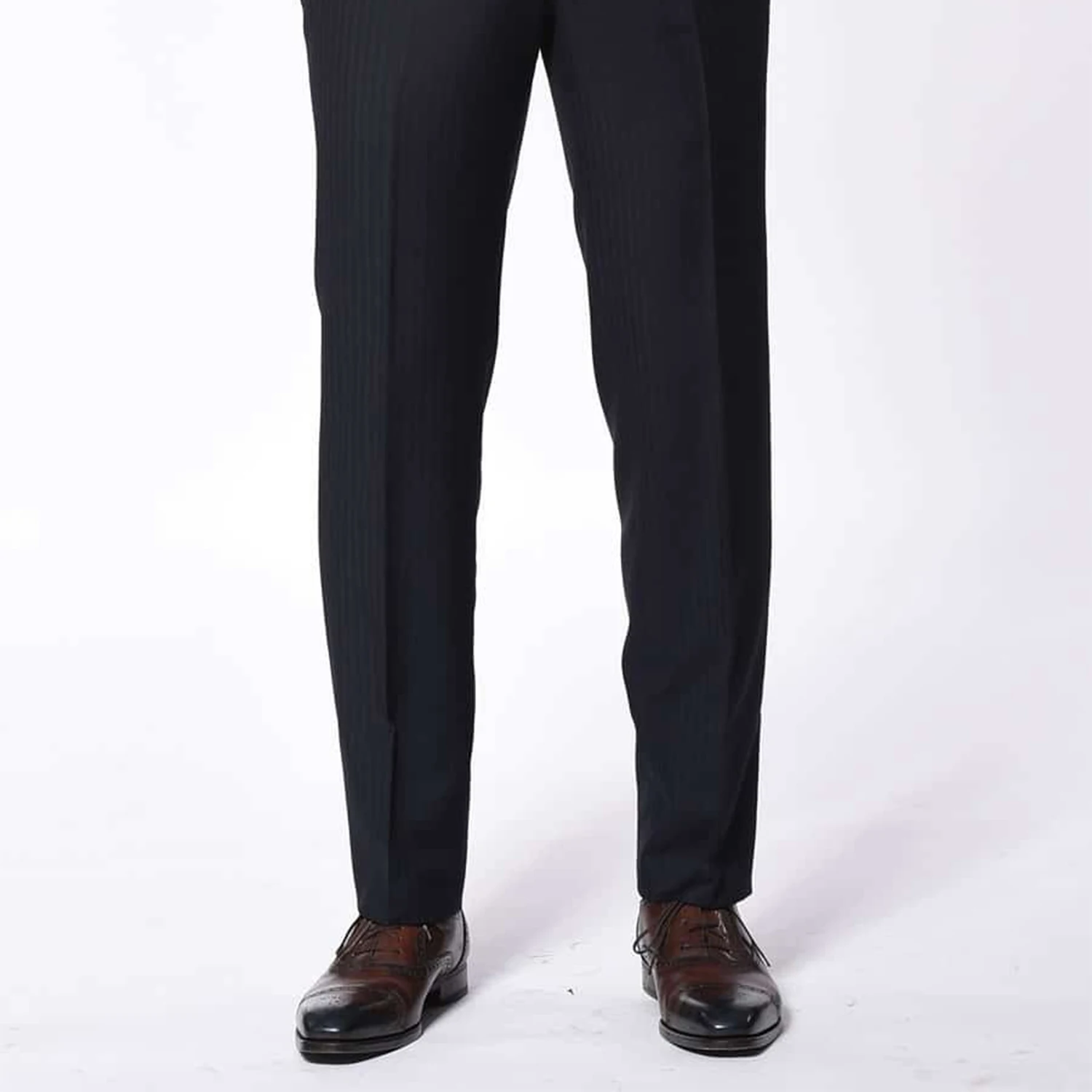 Costumes sur mesure de luxe 100% laine Super 110 costumes d'affaires costumes sur mesure bleu nuit à chevrons costumes sur mesure pour hommes