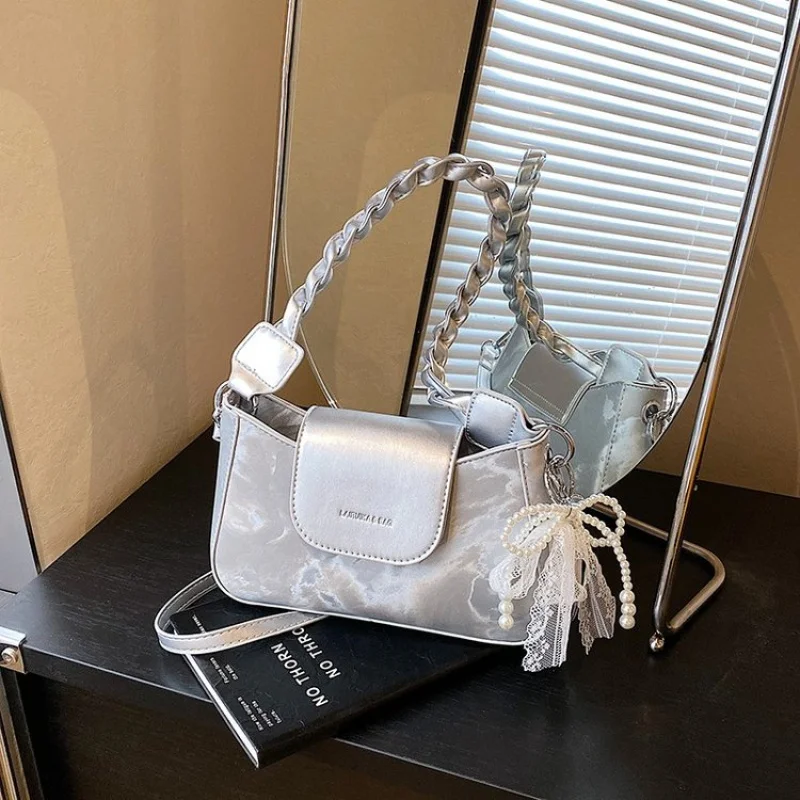 حقيبة حمل أنيقة للسيدات واسعة للسفر، مواد جلدية، حقائب يد فاخرة مصممة شهيرة