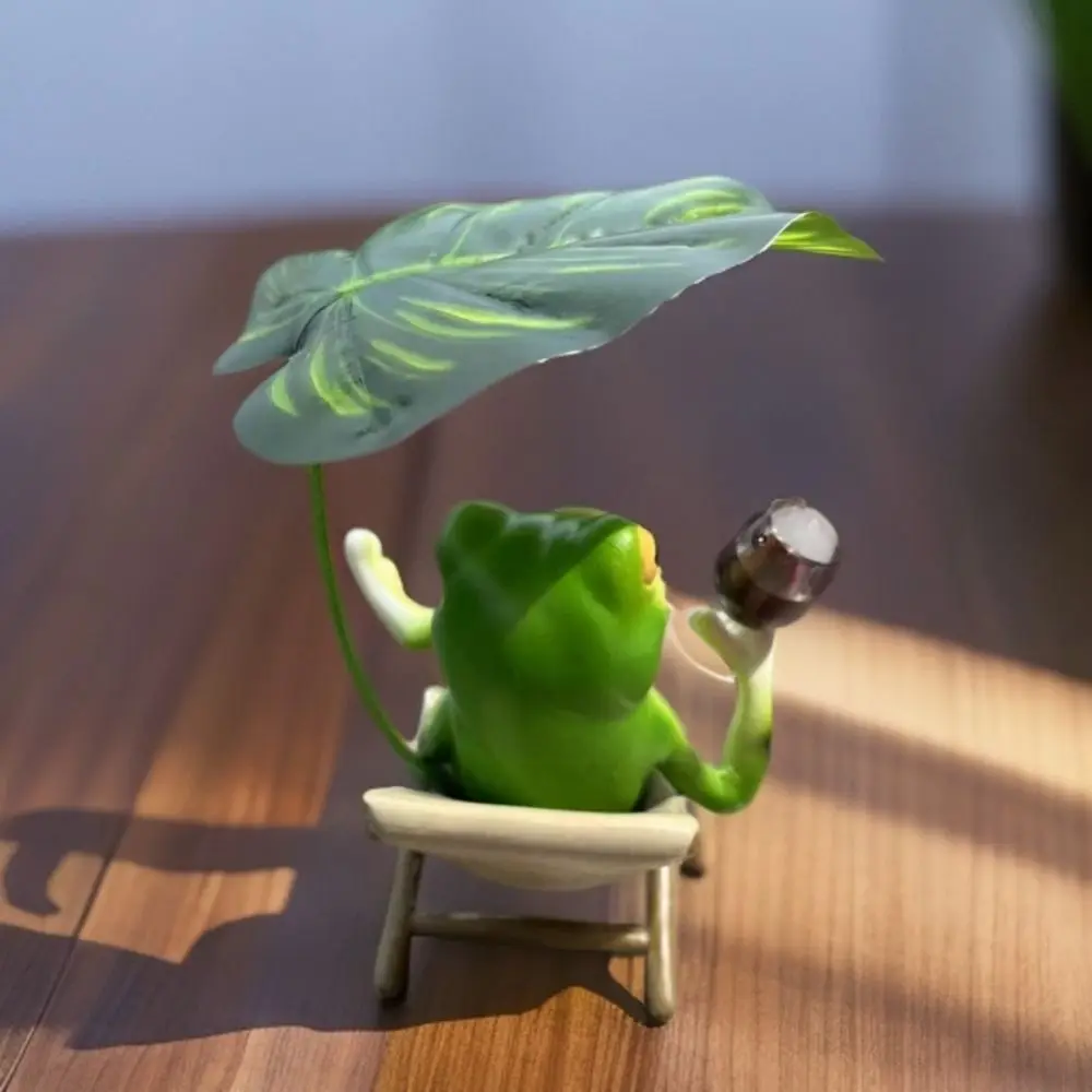 Crafts Resin Vacation Frog Ornament Cartoon Cute Animal Sculpture with Leaf Waterproof Miniatures Figurine Bonsai
