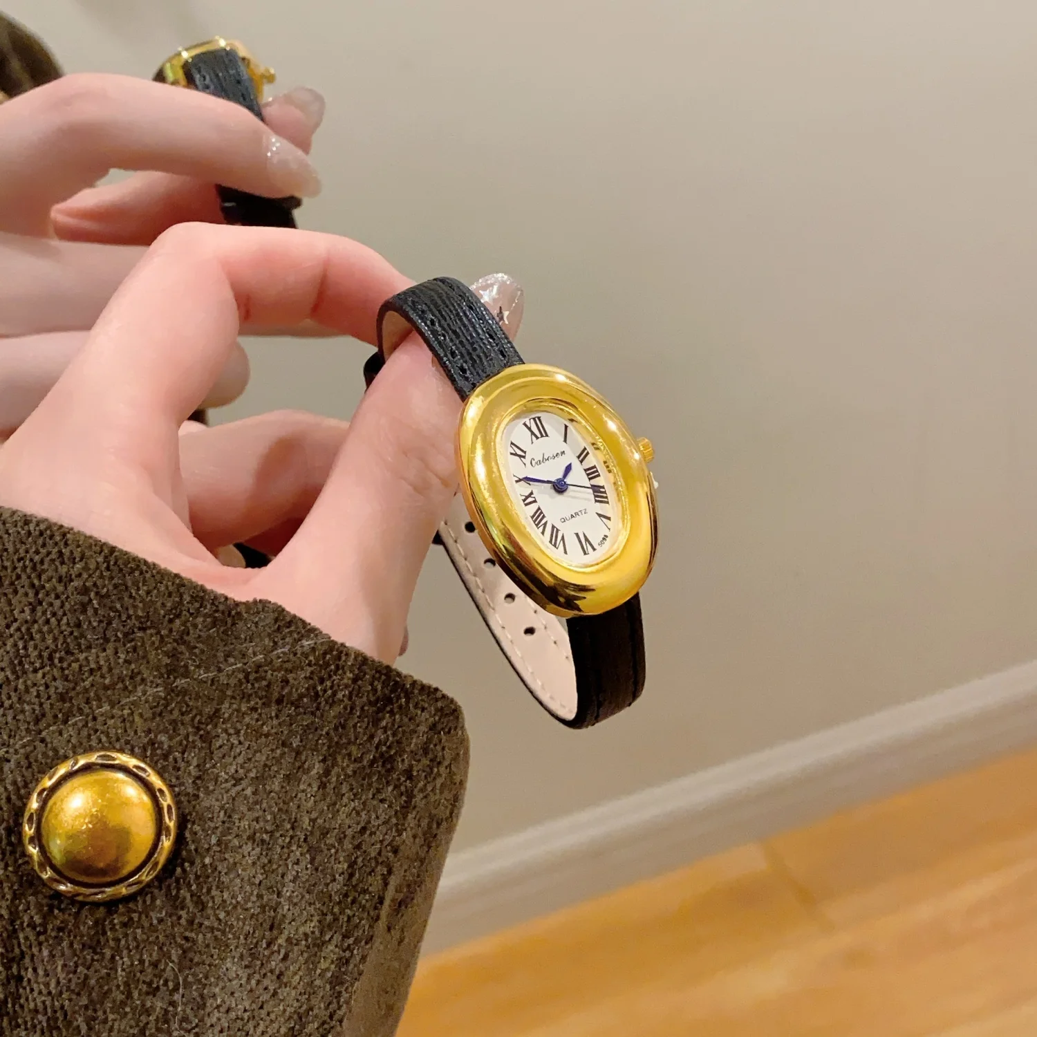 

Модные кварцевые часы с кожаным ремешком для женщин, овальные наручные часы с циферблатом «гусиное яйцо», женские часы, рождественский подарок, часы Relojes