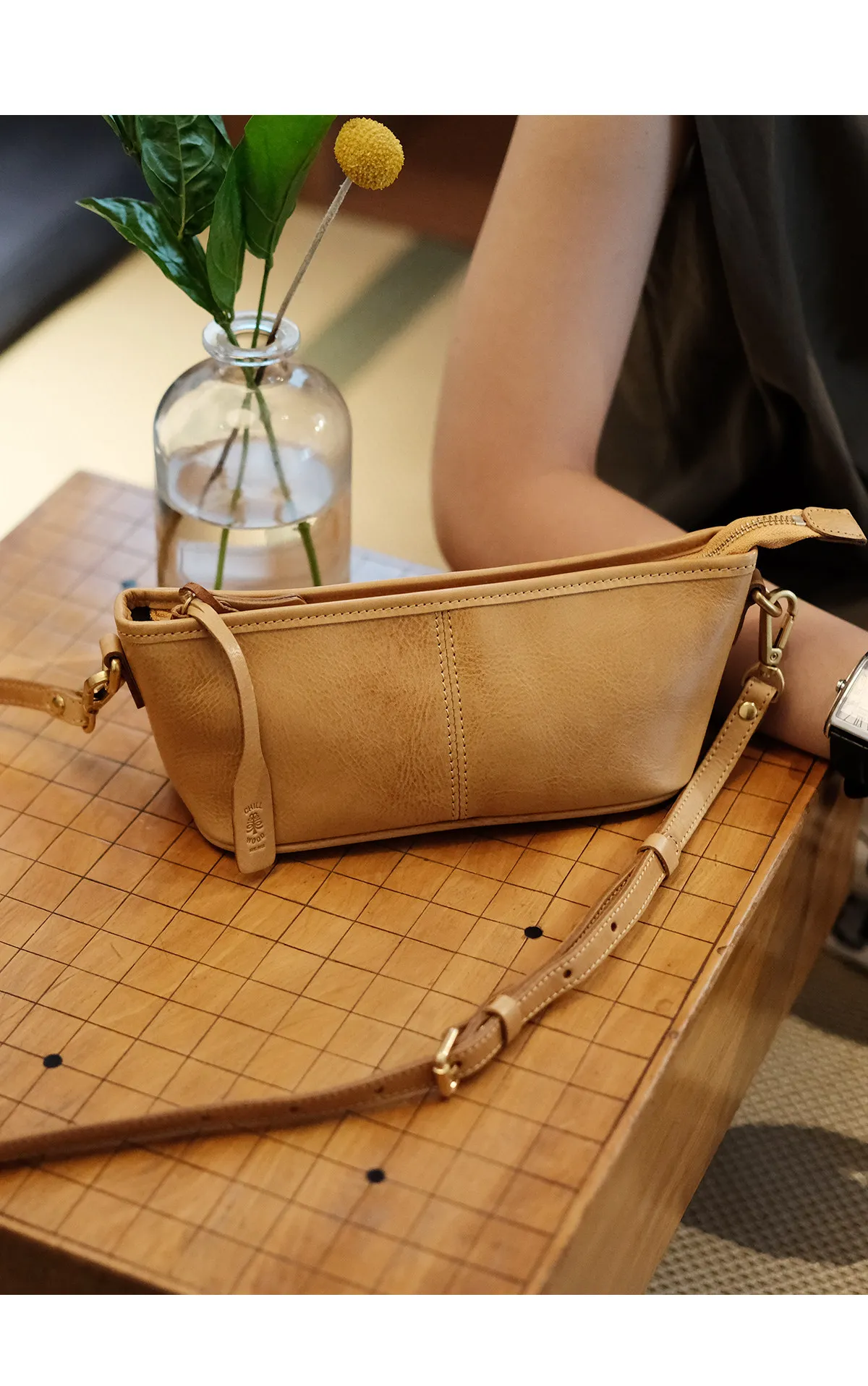 PNDME schlichte, handgefertigte Vintage-Umhängetasche aus echtem Leder für Damen, kleine Party-Designer-Umhängetasche aus echtem Rindsleder, Damen-Schultertasche – Detail 11
