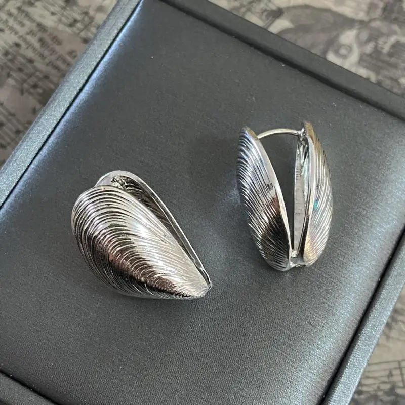 Vintage Metall Muschel Ohr stecker für Frauen Punk Silber Farbe Textur geometrische unregelmäßige
