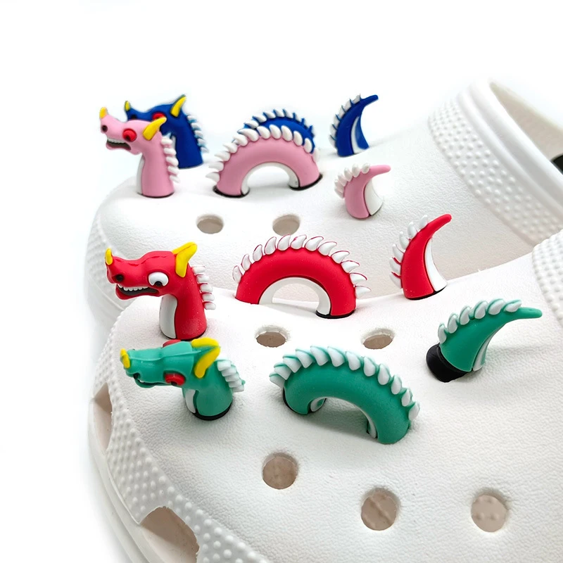 1Set Spoof Cartoon China Dragon PVC Hole Shoe Charms accessori per scarpe divertenti fai da te Fit Croc Snake decorazioni fibbia regalo Unisex
