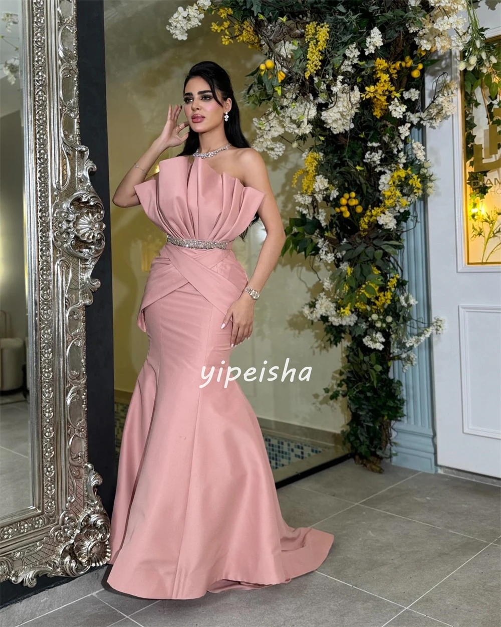 Vestidos largos sin tirantes de sirena drapeados fruncidos, vestidos de celebridades de estilo chino, satén brillante, lentejuelas, diamantes de imitación plisados, Sexy