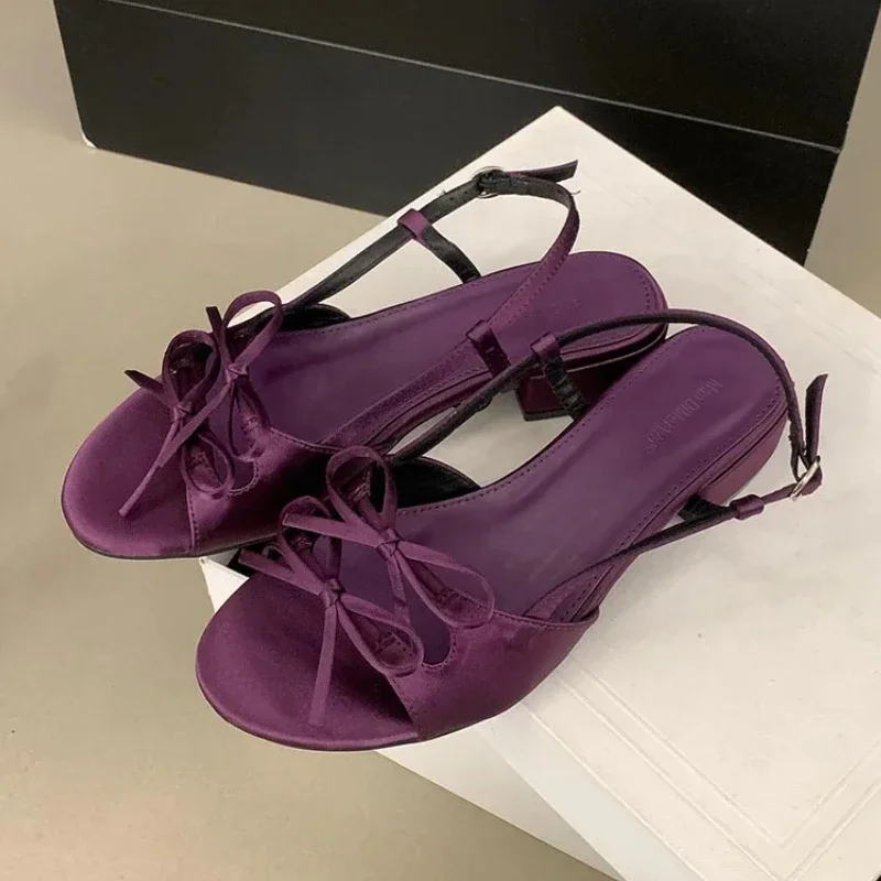 

Модные сандалии с узлом-бабочкой, женские атласные элегантные модельные туфли с открытым носком, новые летние брендовые дизайнерские туфли на низком каблуке, женская обувь