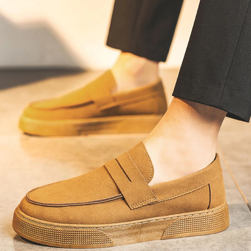 Thick Sole Soft Suede Male Casual Shoe Round Toe Men\'s Leather Shoes Moccasin Loafers Platform Height Increasing Slip-on Retro