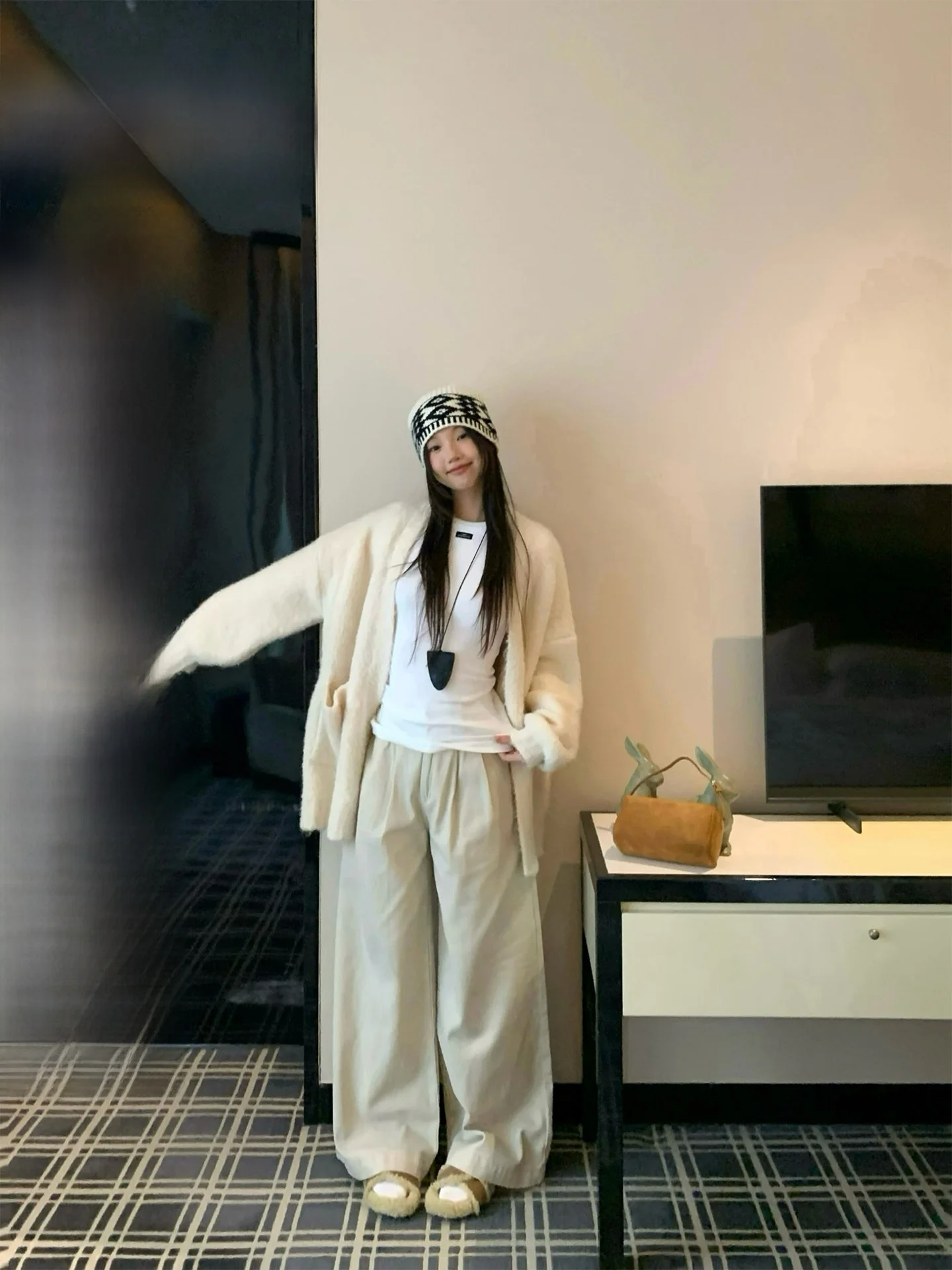 

Low Waist Wide Leg Pants Autumn Casual Loose Women's Faion Pleated Straight Cut Trousers in Beige Color Dra Long Pants