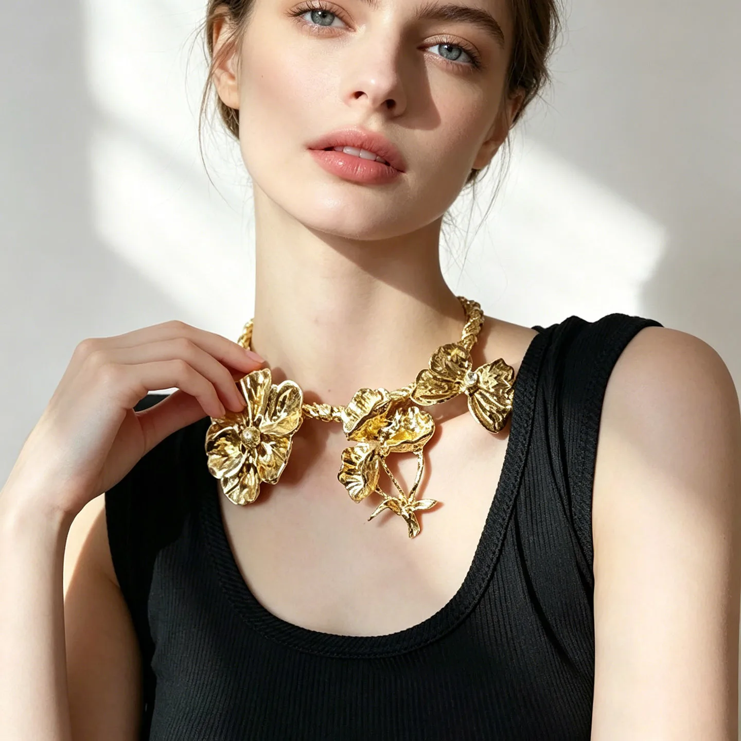 Poplar forest metal three-dimensional vine immortal flower pendant collar necklace niche design Internet celebrity choker neckla