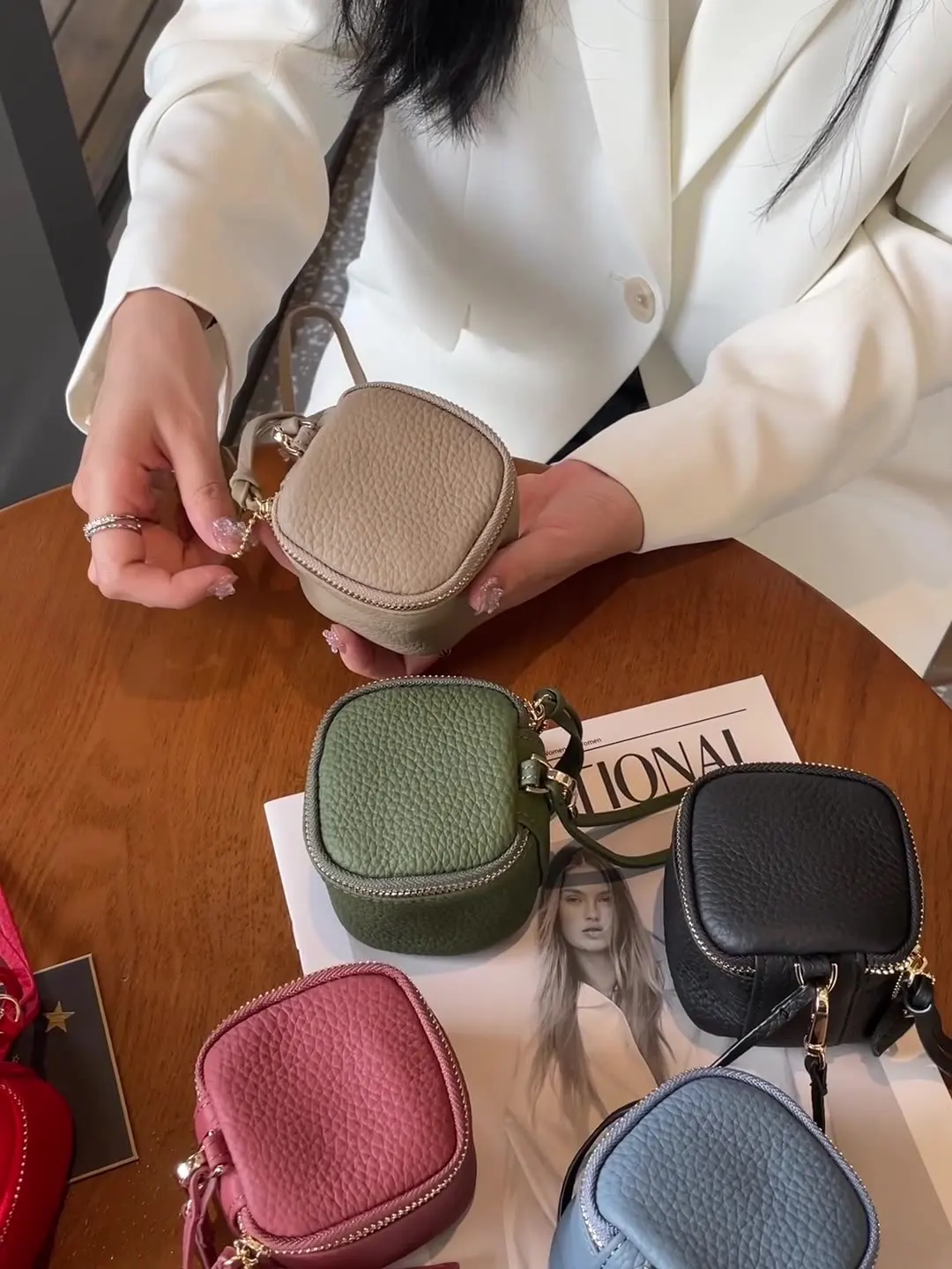 

Винтажная кожаная косметичка, смена губной помады, сумка для хранения, портативное дорожное ведро для хранения, индивидуальный мини-круглый кошелек для монет