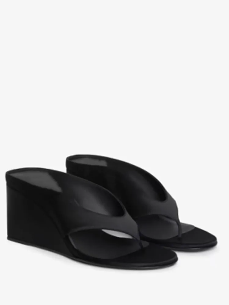 

Женские летние новые уличные тапочки с острым носком на толстой подошве, модные удобные повседневные большие женские сандалии