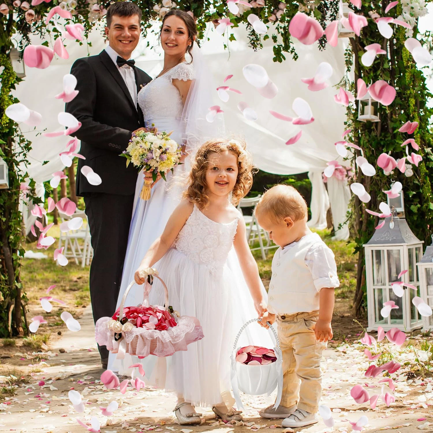 600-1800Pcs Wedding Silk Rose Petals Artificial Flower Petals for Flower Girl Basket Aisle Scatter Dinner Table Centerpieces