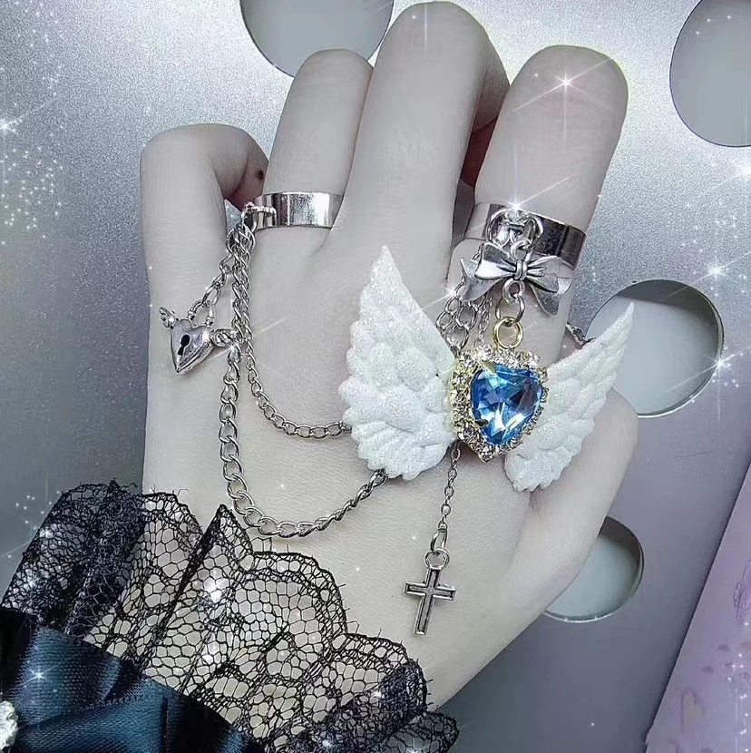 Vintage Gothic Punk Angel Wings Bowknot Cross Charms Rings for Women Lady Sweet Cool Love Heart Rhinestone Ring Fashion Jewelry