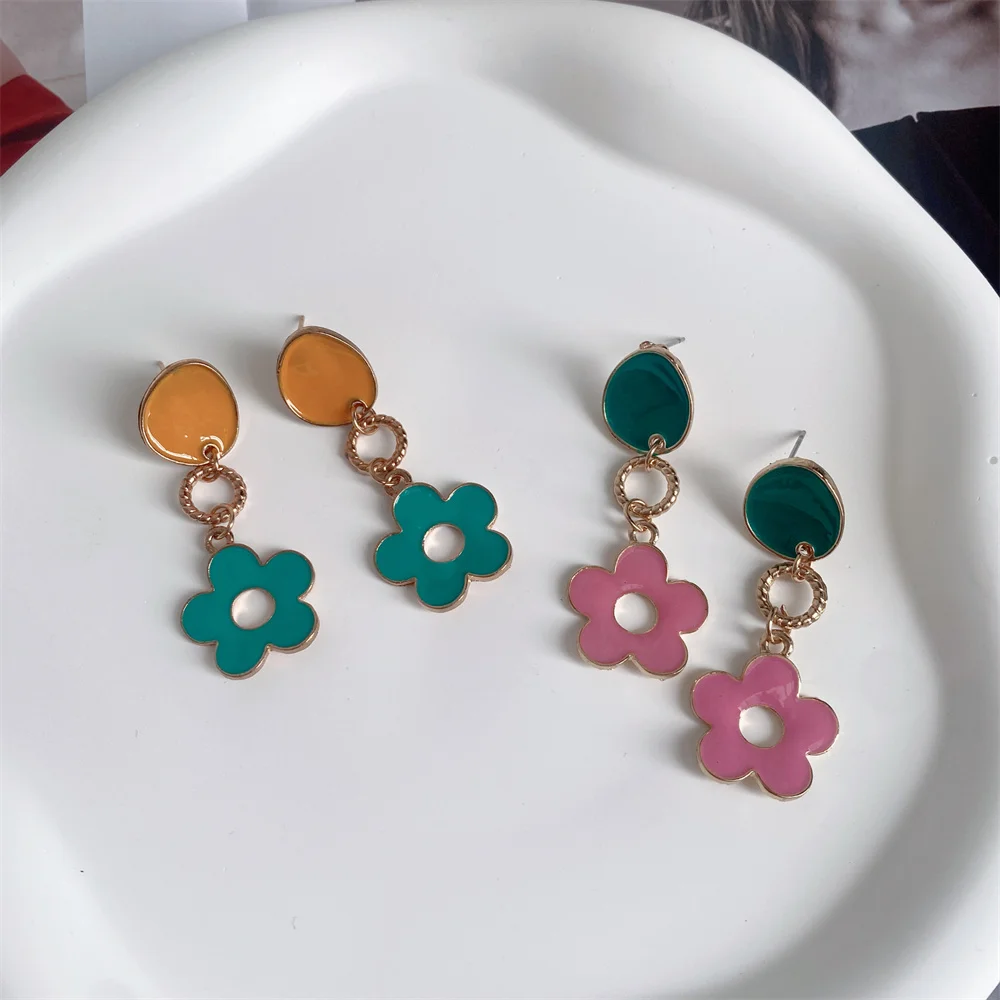 

Elegance Acrylic Flower Women's Dangle Earrings Fashion Luxury Dripping Oil Metal Piercing Ear Stud Jewelry Accessories Gift