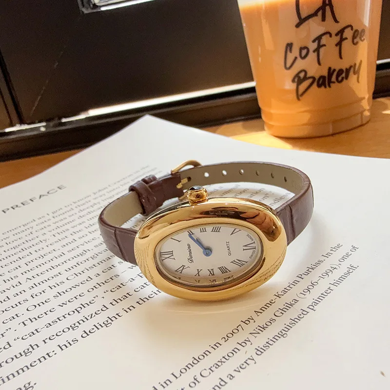 Elegant Women'S Vintage-Style Small Gold Watches, Oval-Shaped Watches, Antique Watches, High-End Selection Of Watches.