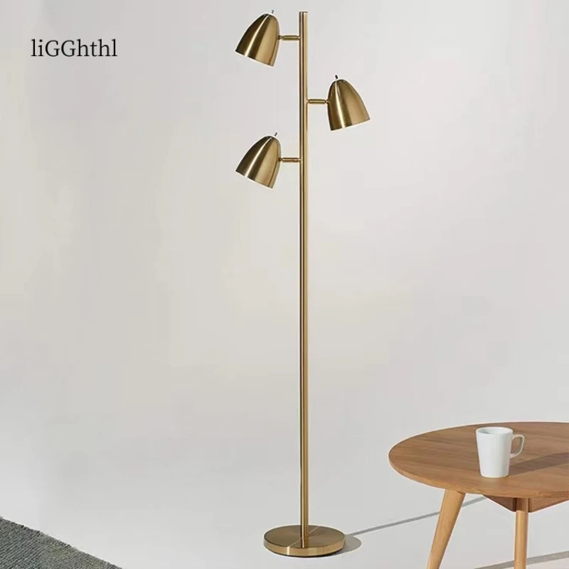 Modern Brass Floor Lamp Metal Three-Head Independent Switch Lamp Decorate The Home Living Room Bedroom Simple LED Floor Lamp